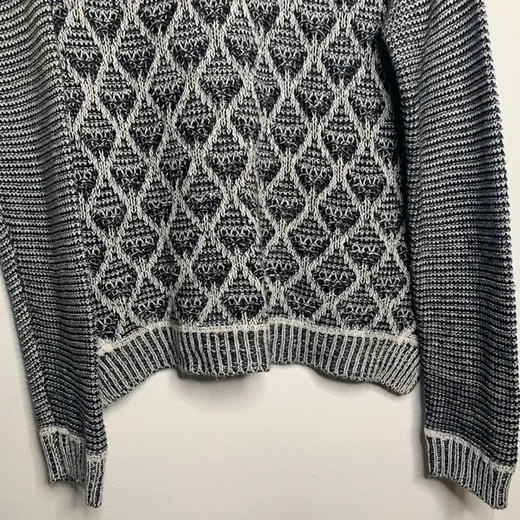 Route 66 Open Knit Long Sleeve V Neck Sweater - Picture 3 of 8